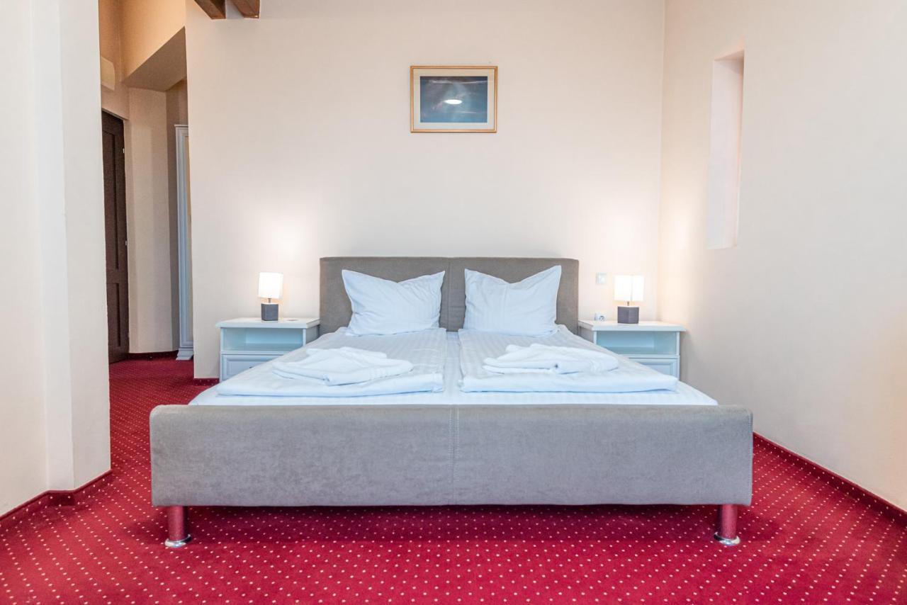 Páva Pension&Spa Odorheiu Secuiesc Bagian luar foto