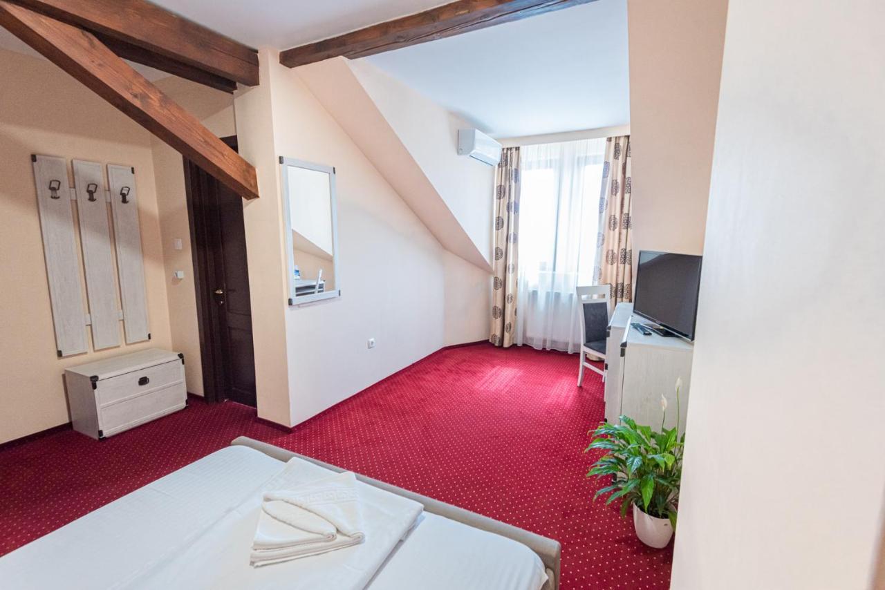 Páva Pension&Spa Odorheiu Secuiesc Bagian luar foto